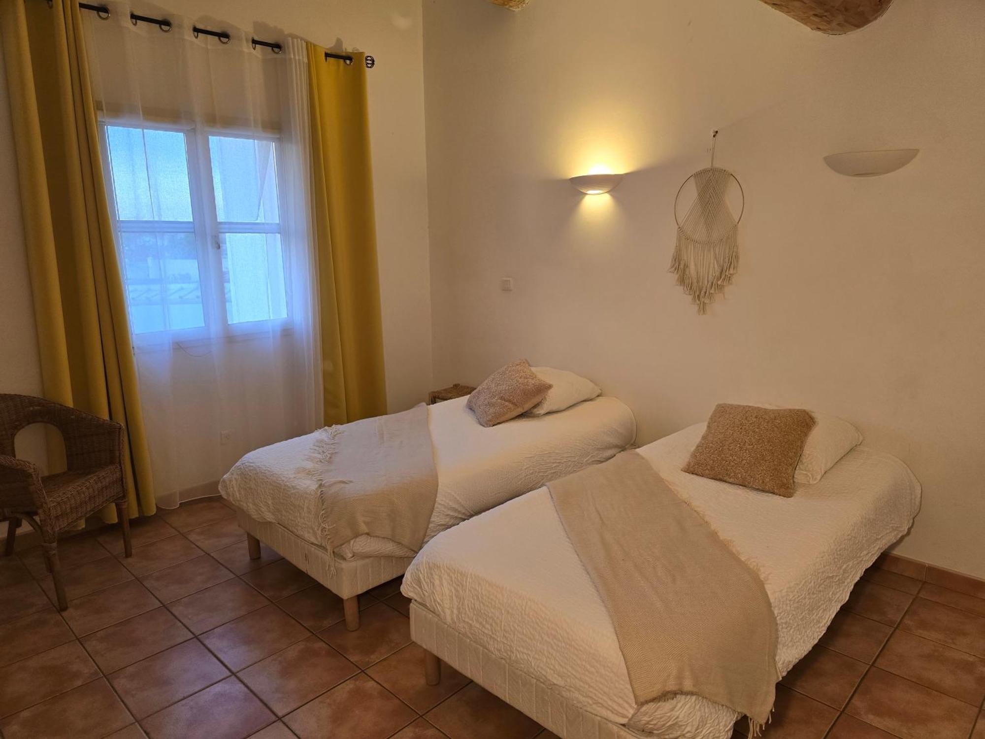 Le Mas Des Sagnes Saintes-Maries-de-la-Mer Quarto foto